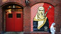 Shepard Fairey murales peace Obey